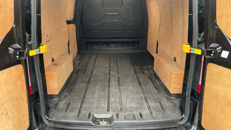 Ford Transit Custom 300 L2 Diesel Fwd 2.0 EcoBlue 170ps Low Roof Limited Van